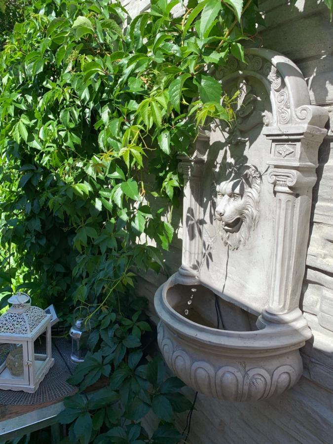 Villa Alia House With Garden In Piestany Esterno foto