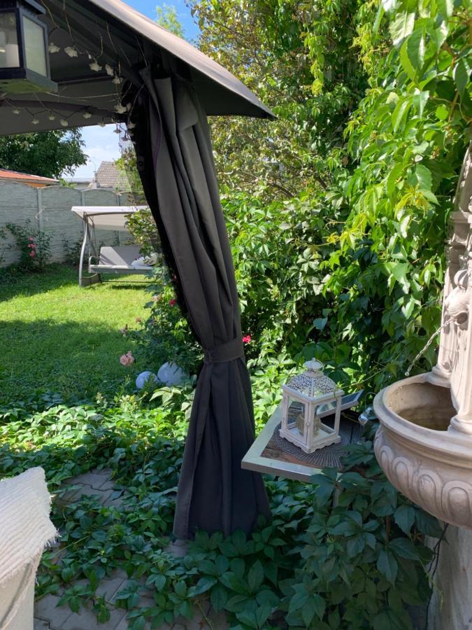 Villa Alia House With Garden In Piestany Esterno foto